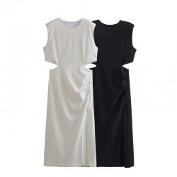 This is a new summer women's dress with a European and American style, featuring a round neck, solid color, and a hollowed-out pleated slit at the waist