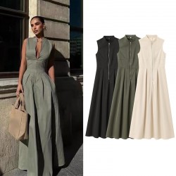 A new women's dress with a European and American style and French design, featuring a round neck, sleeveless and cinched waist, exudes a commuting charm